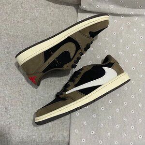Jordan 1 Low Og Ts Sp Swoosh (Brown)